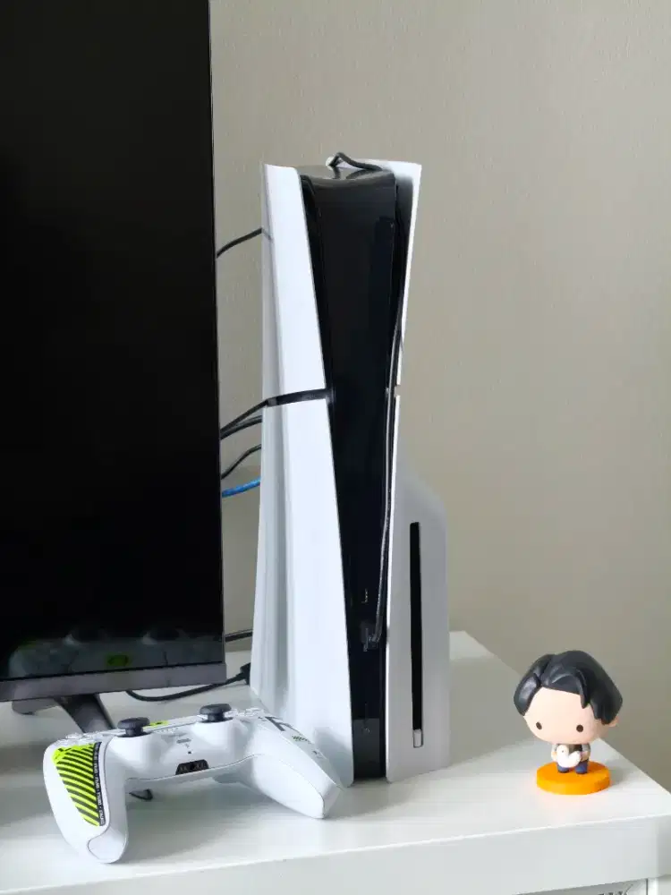 PS5 Slim Disc + Controller Marathon Special Edition