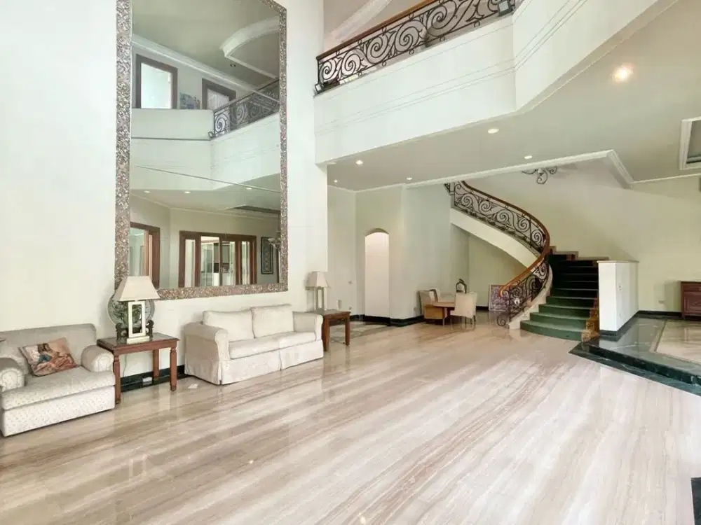 Dijual Rumah di premium nya Pondok Indah Jakarta Selatan selangkah ke Pondok Indah Mall