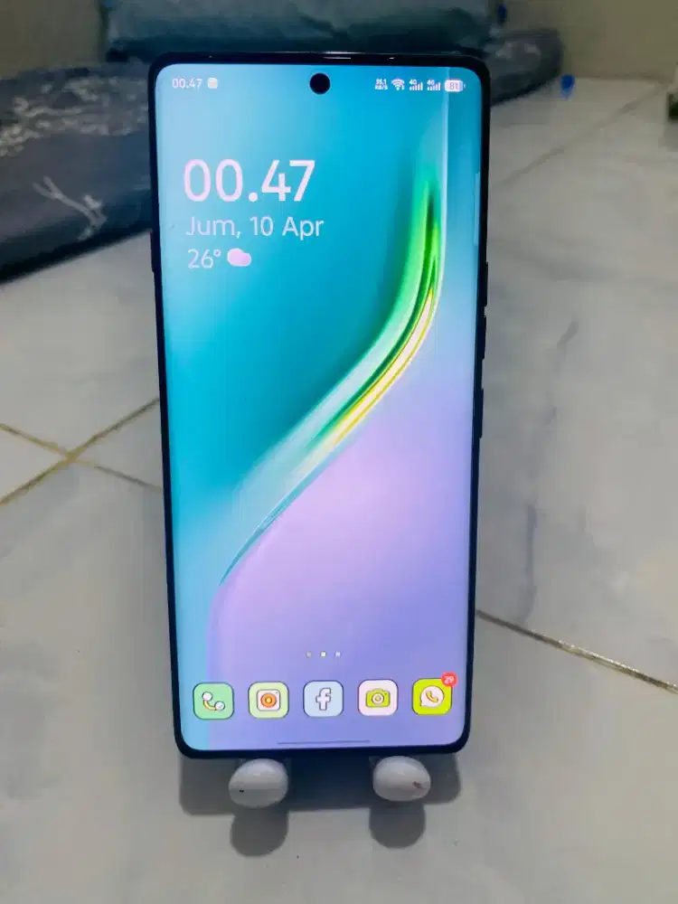 Terno Camon 40 Pro 5g 12/256GB - MULUS FULLSET