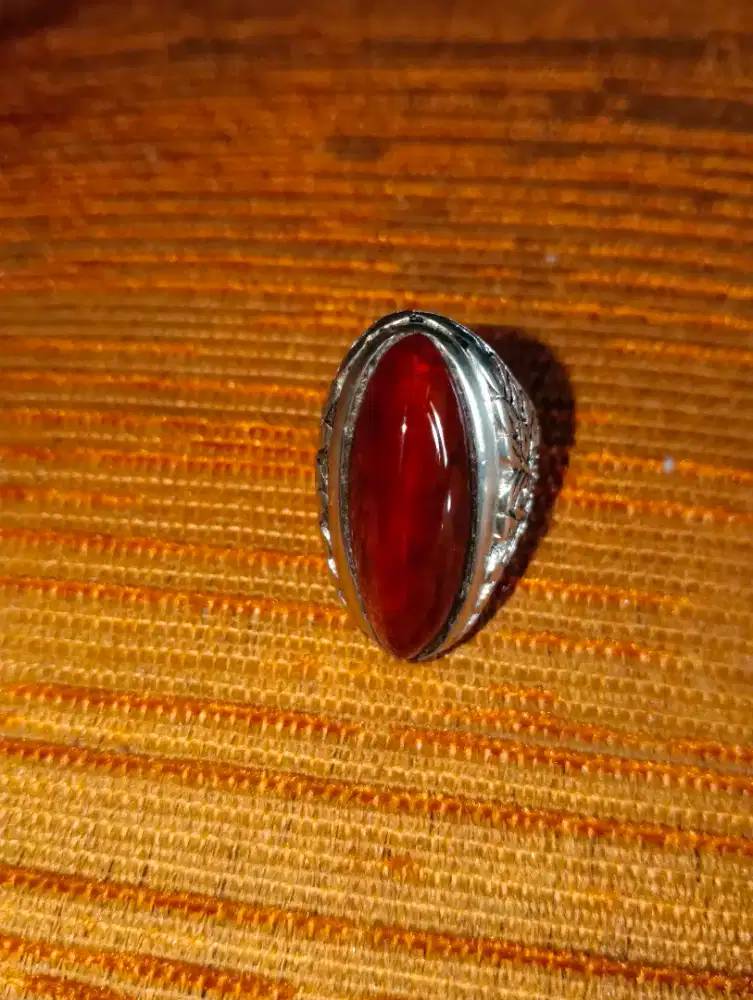 Batu pandan merah jamblang