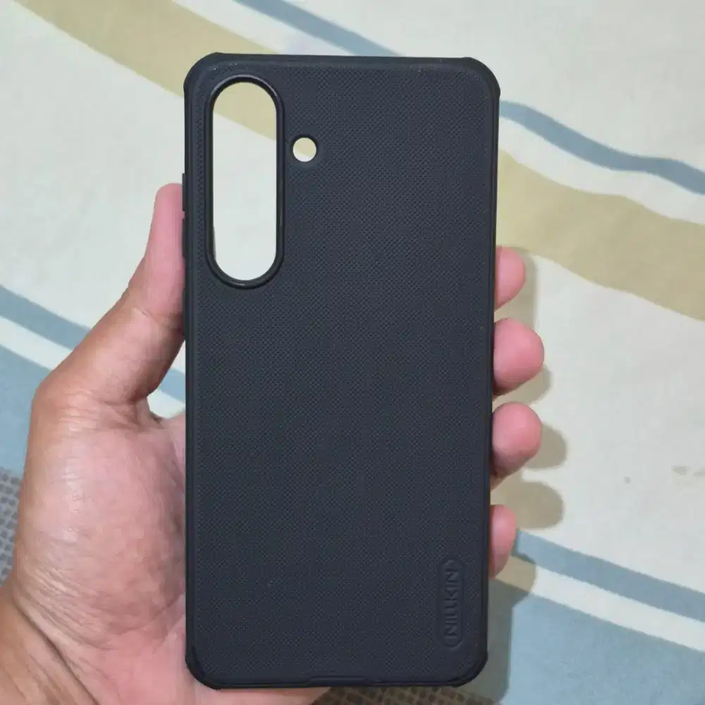 Nilkin Samsung S25FE Hitam