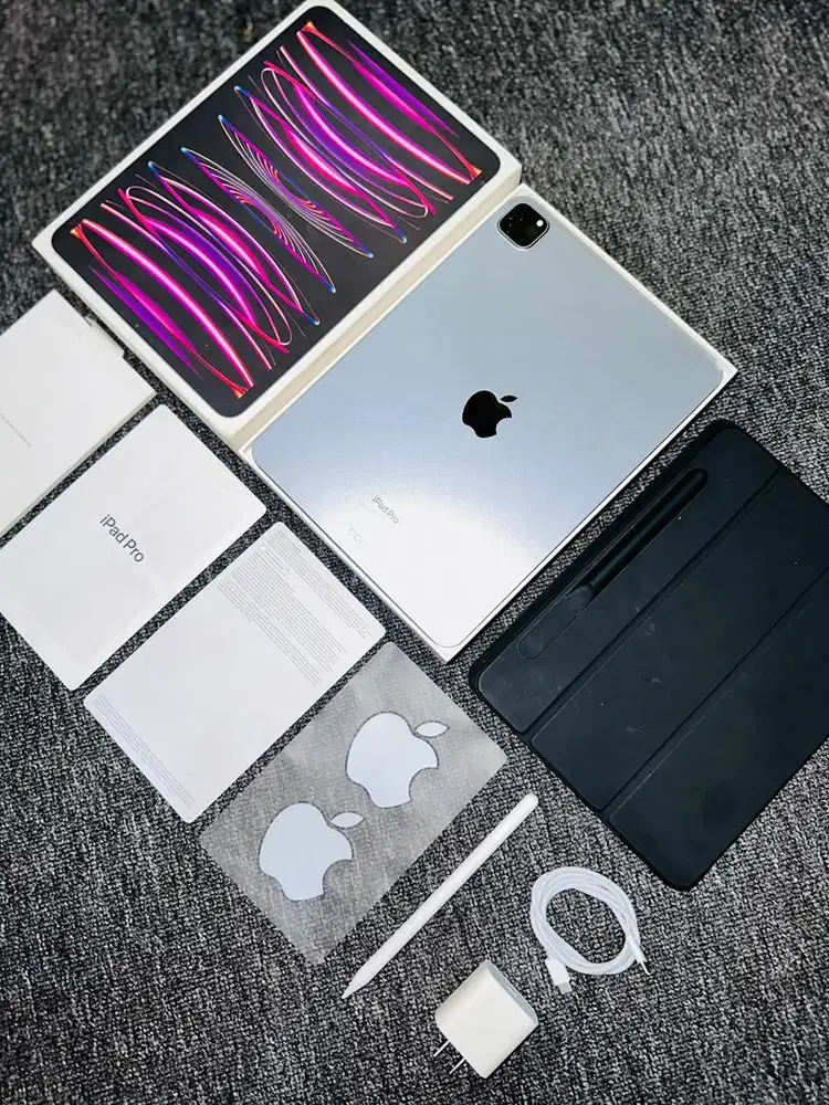 iPad Pro M2 11 128GB Bonus Pencil & Cover