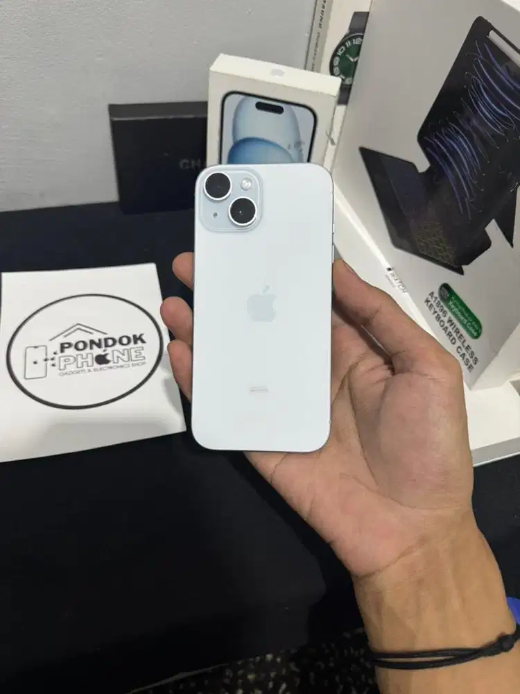 Iphone 15 resmi garansi on