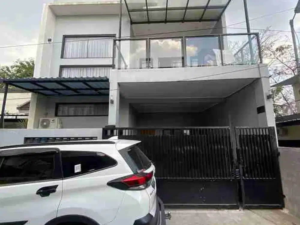 Rumah Cantik 3 Lantai Arcamanik Bandung Kota