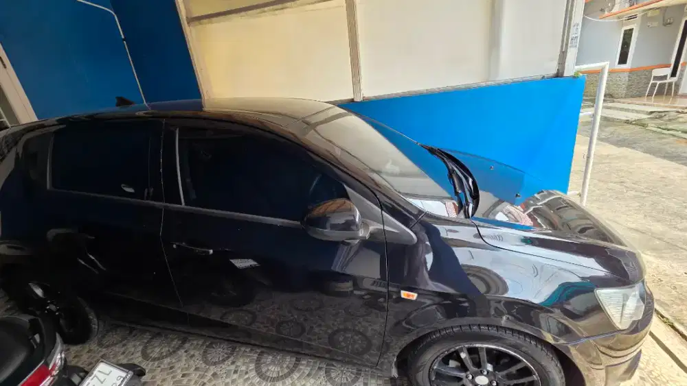 Chevrolet aveo LT 2012