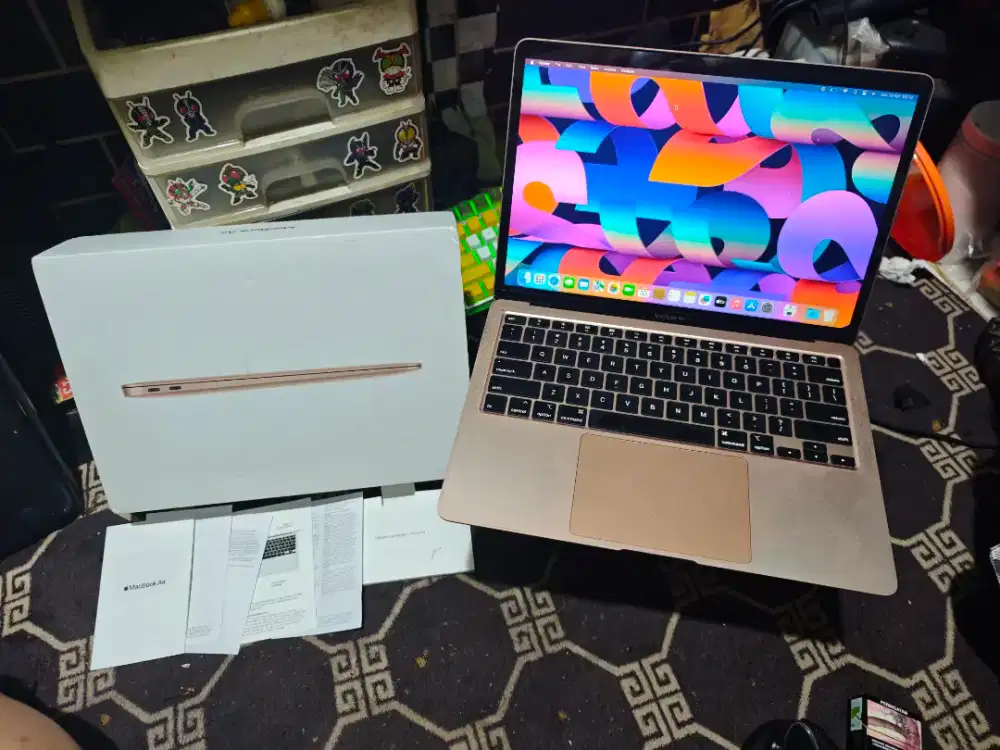 Macbook Air 2020 iBox Mulus Normal Siap Pakai