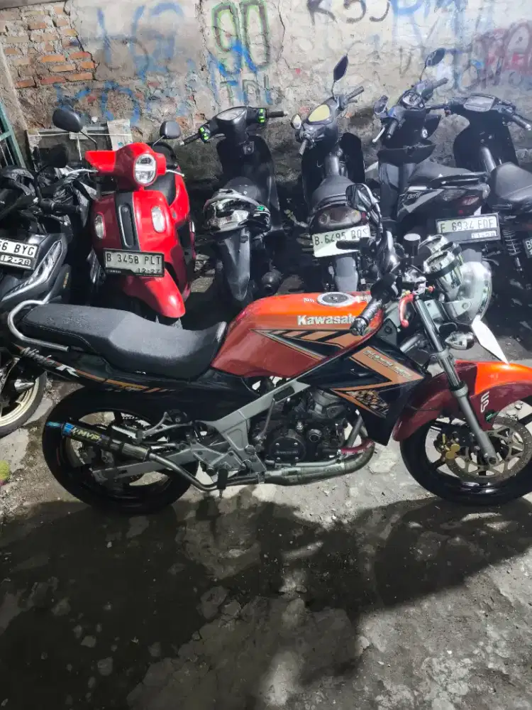 Kawasaki ninja R 2014 oranye