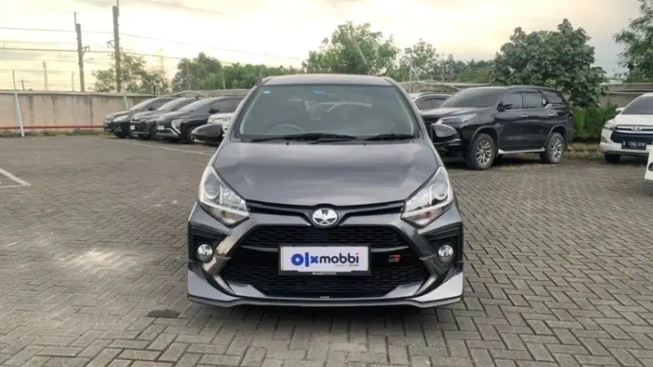 LOW DP Toyota Agya 1.2 GR Sport Bensin-AT 2022 KID