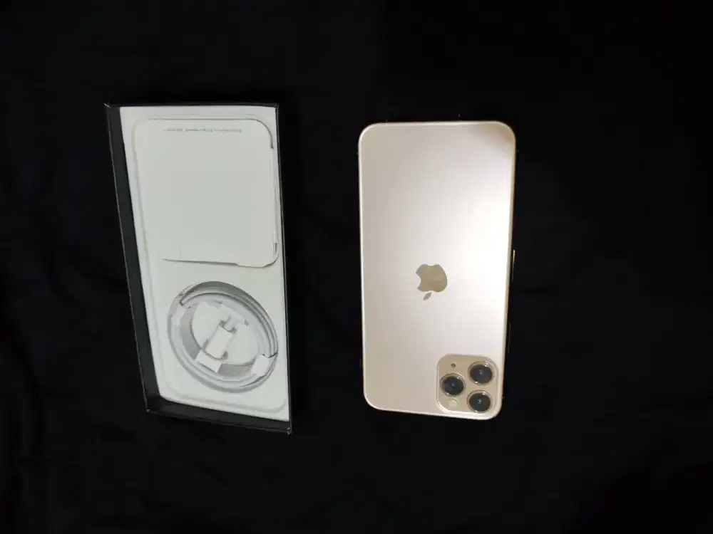 iPhone 11 pro 256gb jadi baru