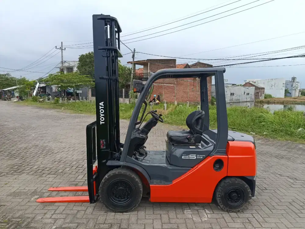 Forklifts toyota