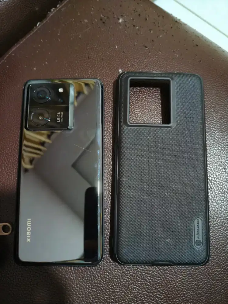 HP Handphone Xiaomi Mi 13 T kondisi mint