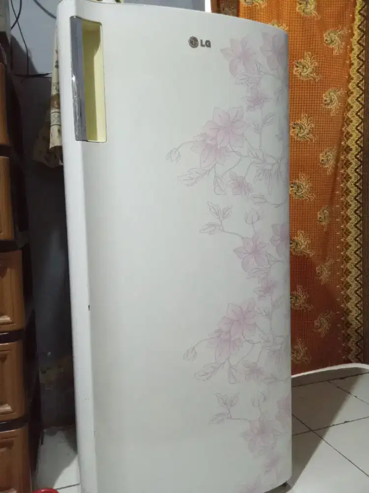 Di Jual kulkas Merk LG