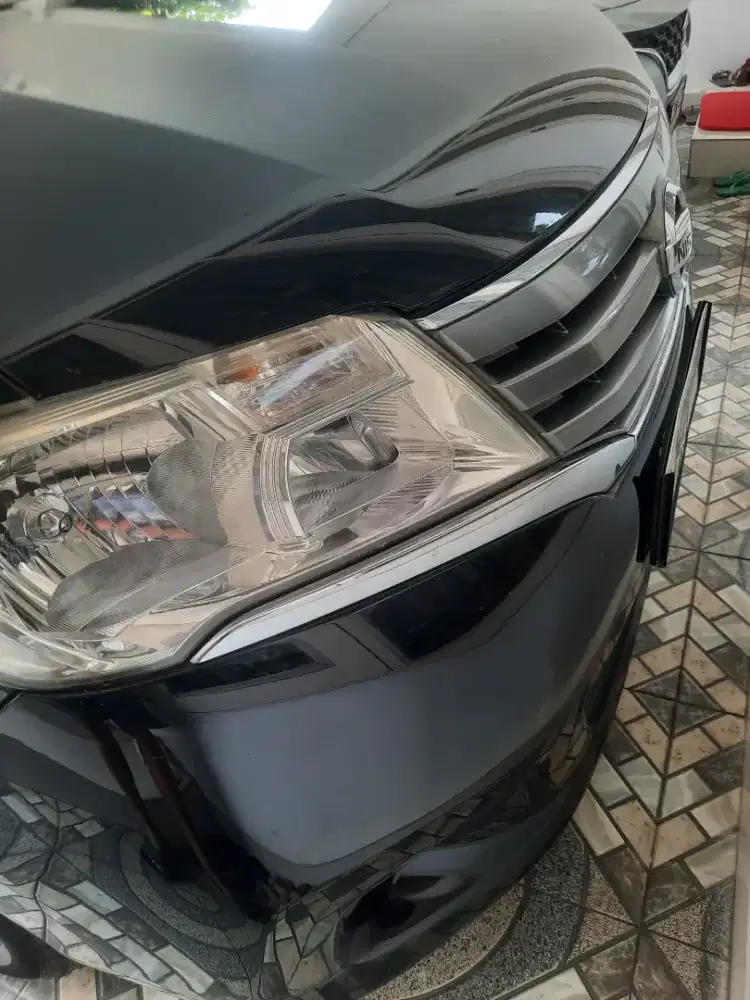 Nissan Serena AT X 2013