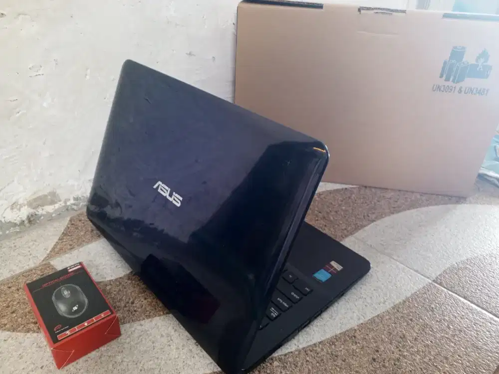 Di Jual Cepat Laptop Asus, core i3 gen 5, ram 8, normal ga ada minus