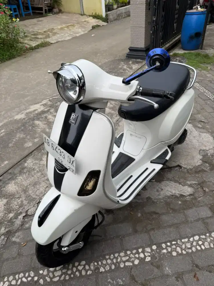 Vespa LX 150 injeksi THN 2013 plat AB sleman