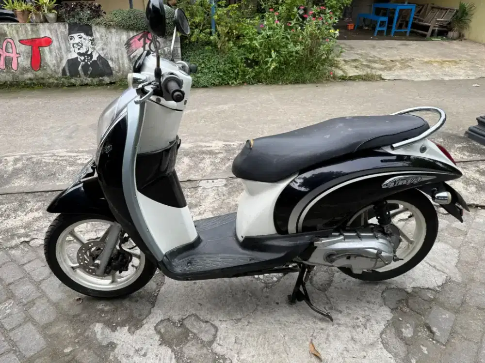 Scoopy THN 2010 plat AB kulon Progo