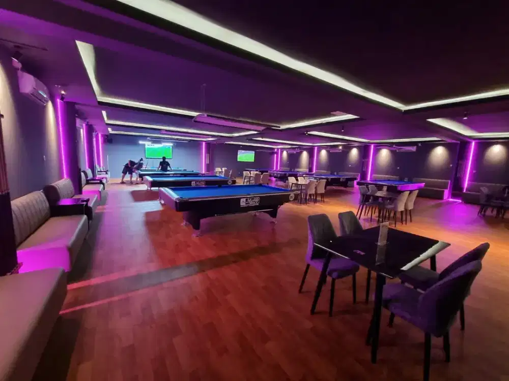 Tempat Usaha Luas Siap Pakai di Pluit Jakut, 8 AC Baru, Lift Khusus