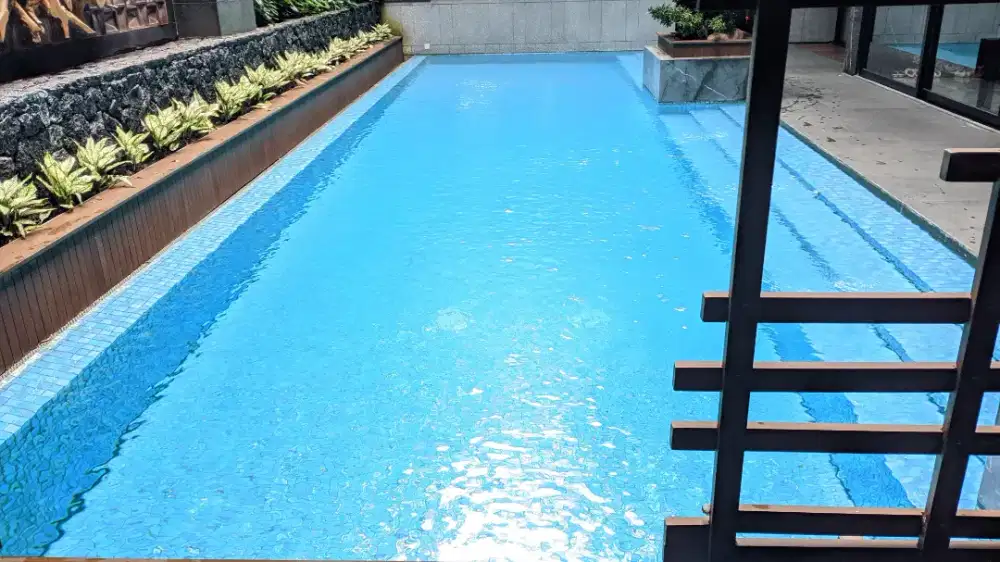 Perawatan kolam renang