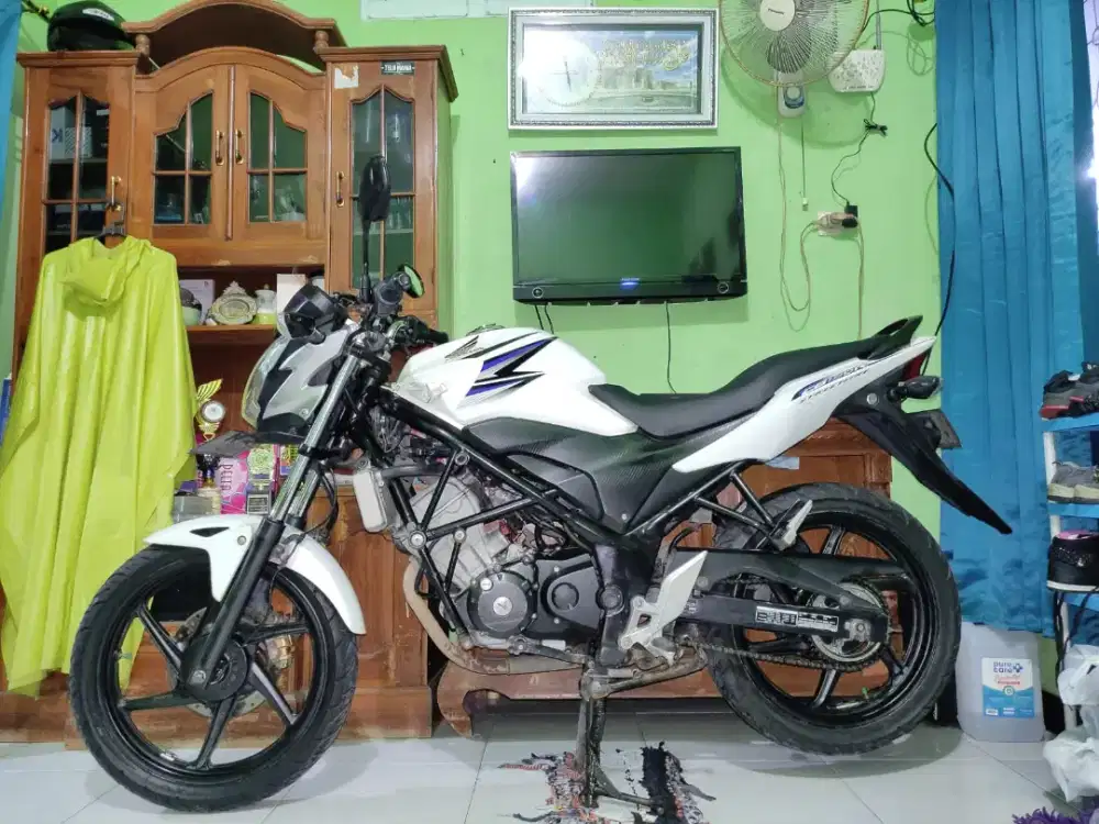 Honda CB150R Streetfighter 2013