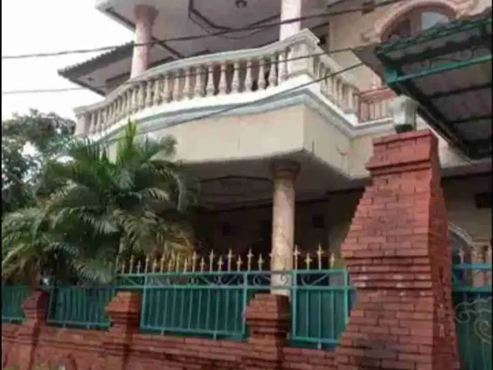 Rumah Berkualitas baik dalam komplek elit Billymoon