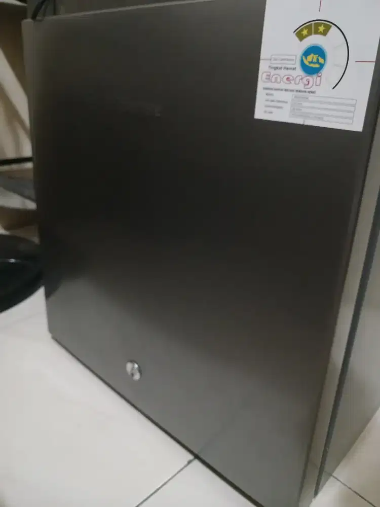 Kulkas Mini Hisense