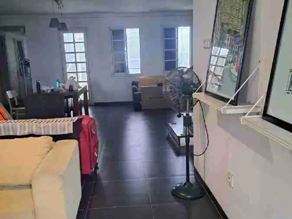 Rumah Bagus Dekat Masjid di Cluster Depan Citra Grand Cibubur