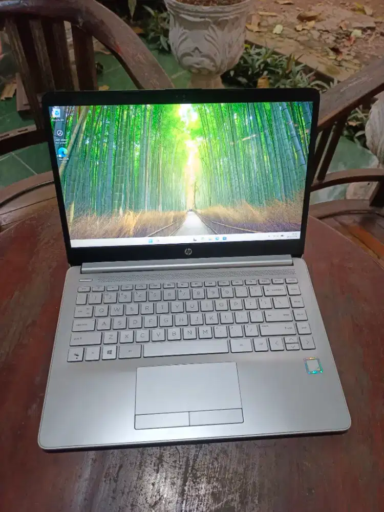 Laptop Hp 14s-Cf2xxx Celeron N4020 4/256 ssd unit charger ori NETT