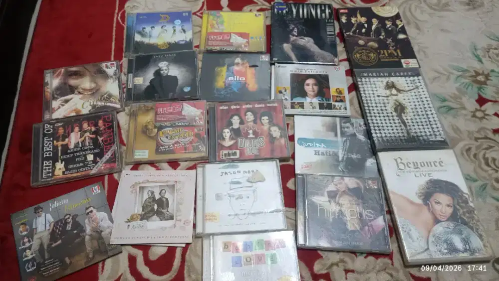 Jual DVD, CD dan kaset pita original