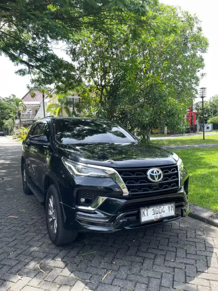 Toyota fortuner VRZ