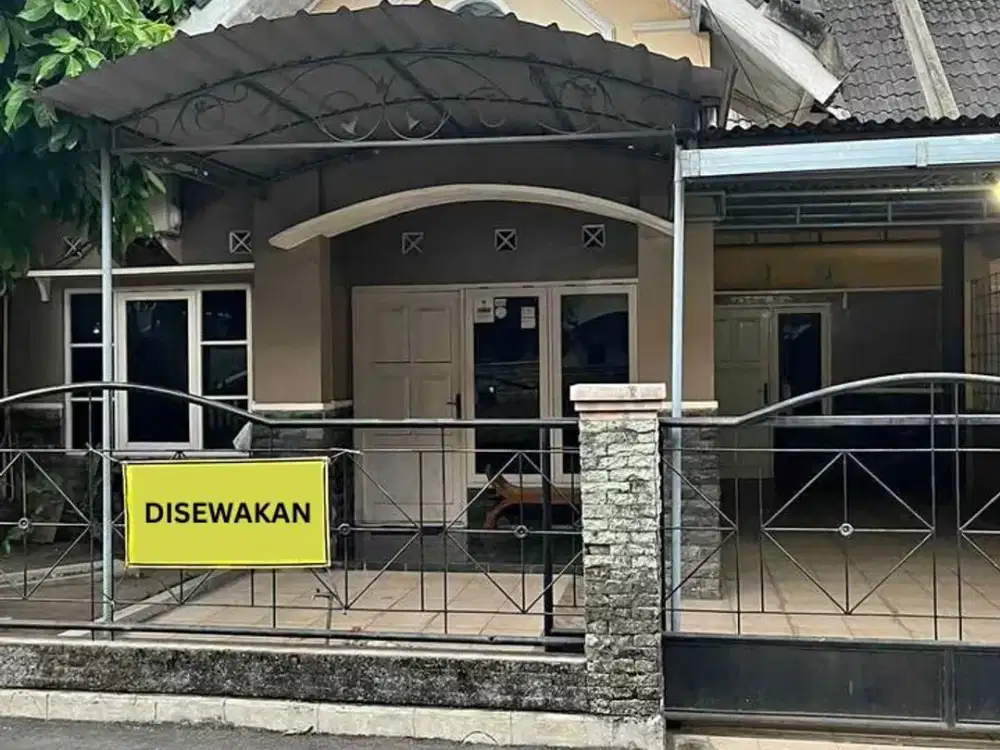 Rumah Disewakan Dalam Perumahan Onegate System Lokasi Dekat Pakuwon Mall