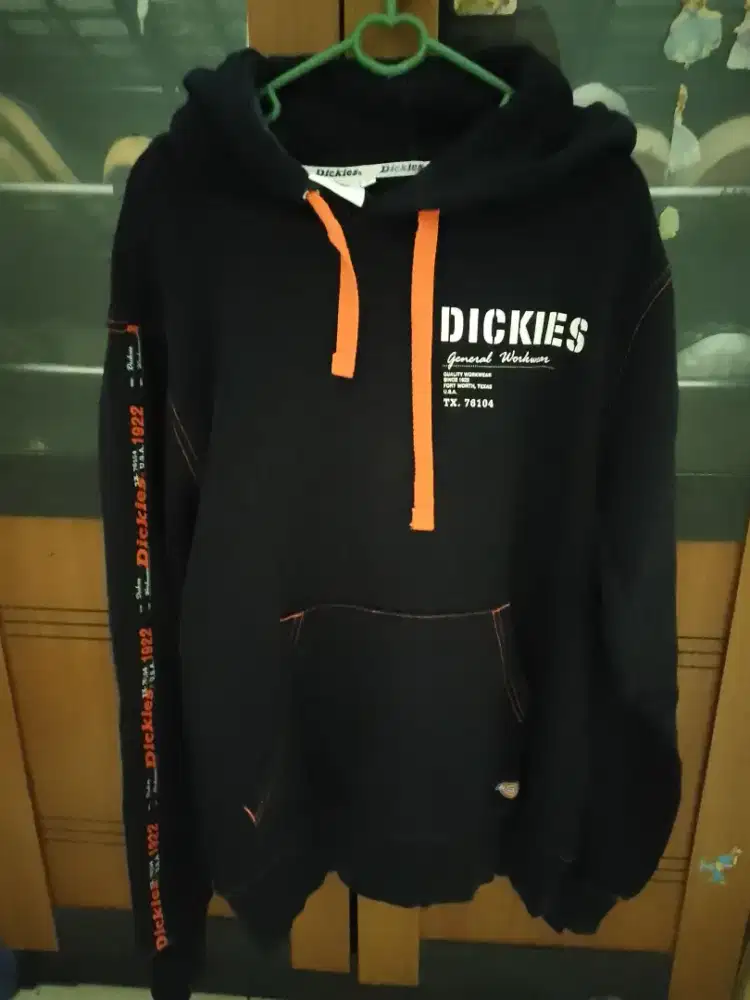 Switer DIKIES size M