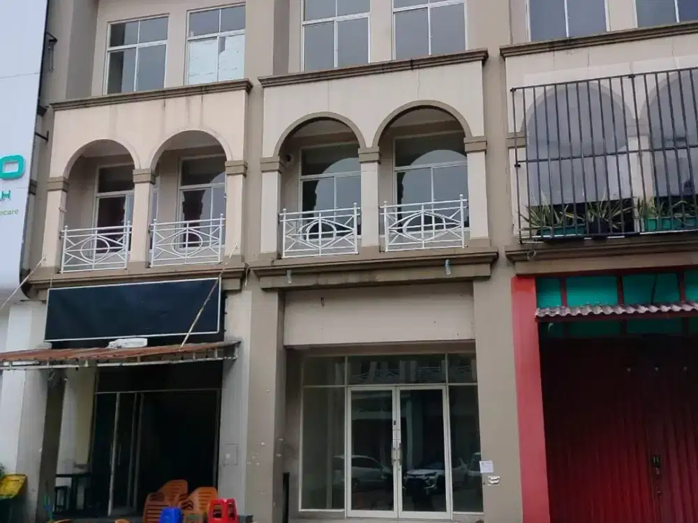 Ruko 2,5 lantai siap pakai dijual 3,2M & disewa 95jt per thn di Galaxy Bekasi