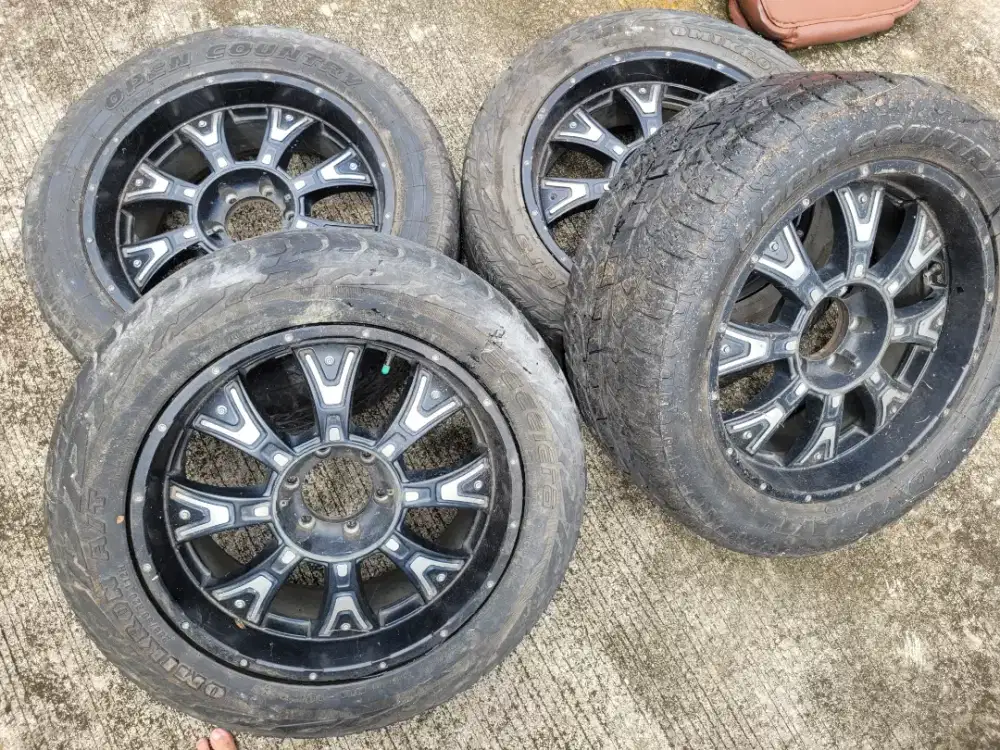 Jual Murah Beberes Gudang, Velg 20 inch ex Pajero