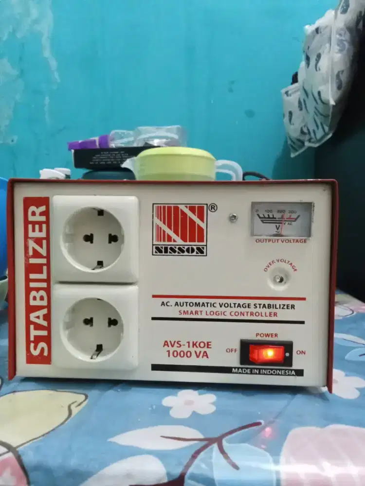Stabilizer Listrik NISZO AVS-1K0E 1000VA