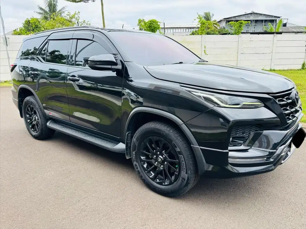 Fortuner 2.4 GR Sport diesel 2021