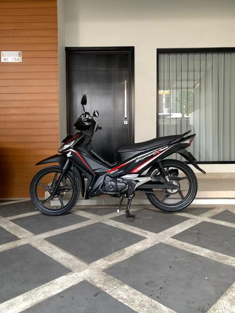HONDA SUPRA X 2017 Fi PAJAK ON, PLAT DKI, SRT LGKP, MESIN ENAK JOSSSS