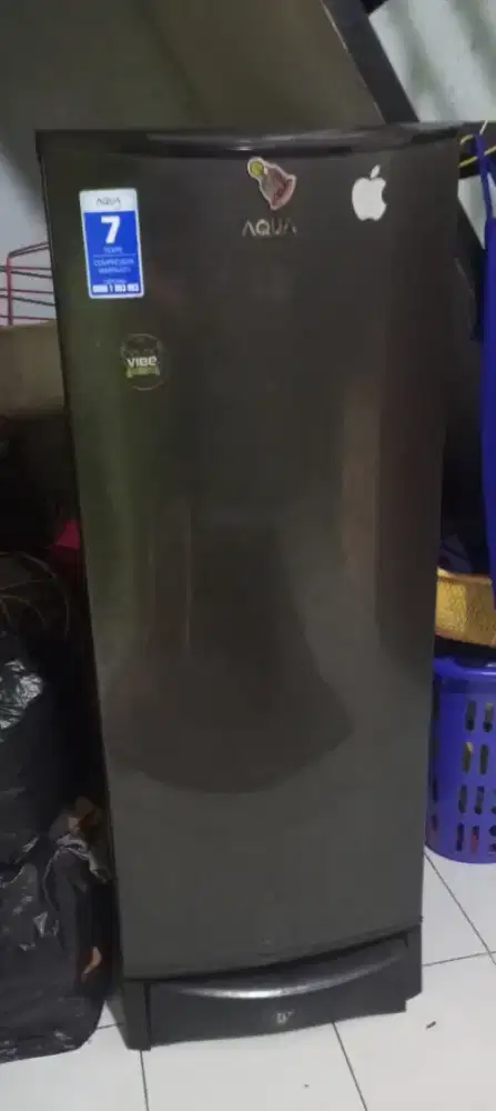Kulkas merk AQUA
