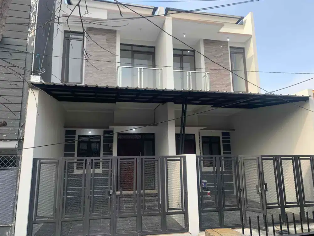 RUMAH SIAP HUNI 2 LANTAI TERMURAH DI MARGAHAYU RAYA BANDUNG