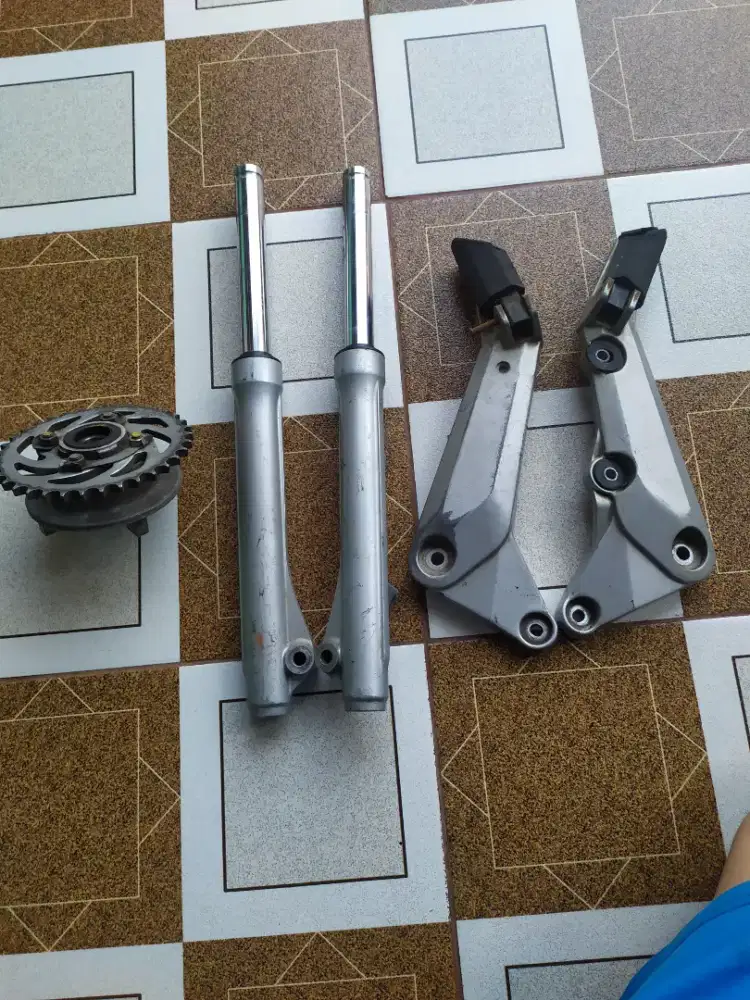 Sparepart motor smas 2003 tromol