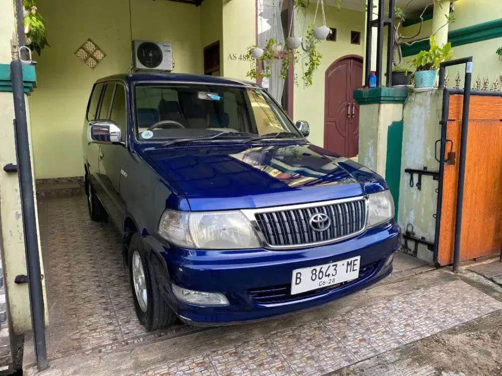 Dijual Toyota Kijang Lgx 2.0 Efi 2003 MT
