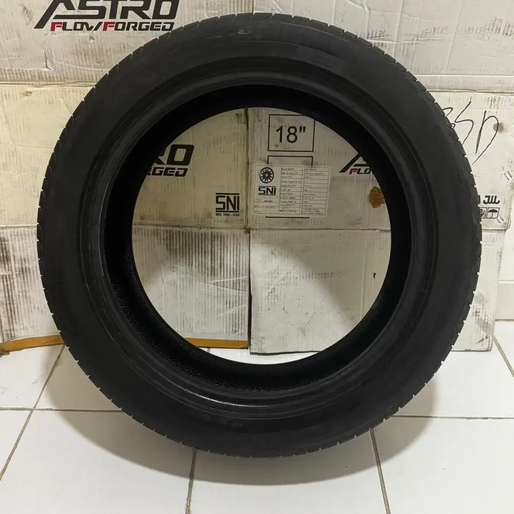 Ban Pirelli 215/50 R18