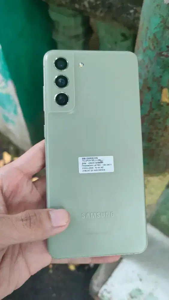 Dijual/TT/BT Samsung Galaxy S21 FE 5G 8/256GB Normal Mulus Resmi SEIN