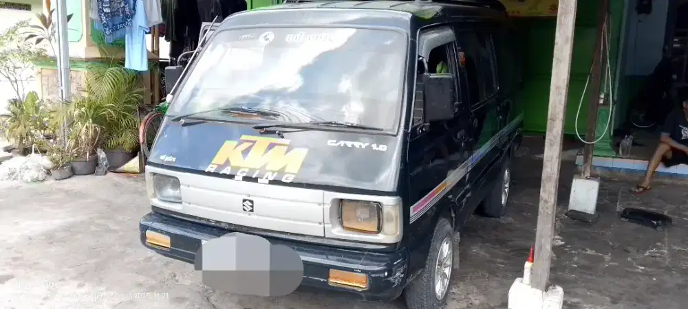 Carry Adi putro minibus