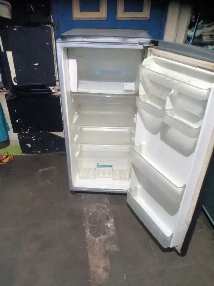 Jual kulkas Toshiba Glacio 1 pintu mesin ori dngin bku normal diantar