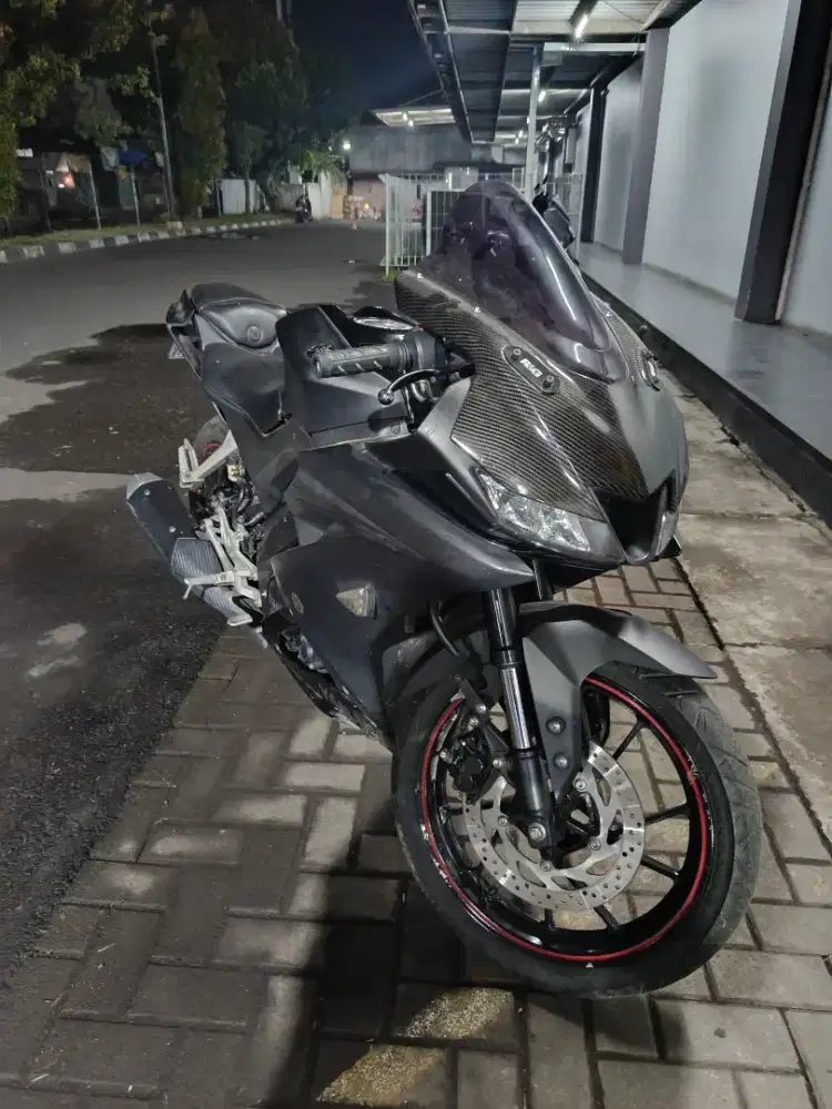 R15 V3 2017. Pajak ON. Standar. Mulus. Original. Lengkap. Bisa TT