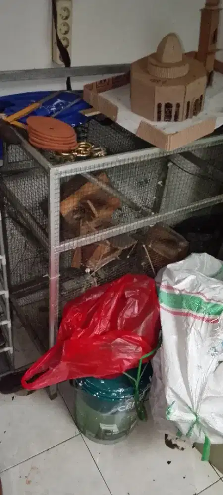 Kandang Burung Bekas