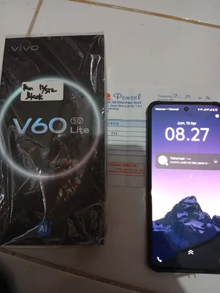 Jual vivo v60 lite ram 12-512 hitam