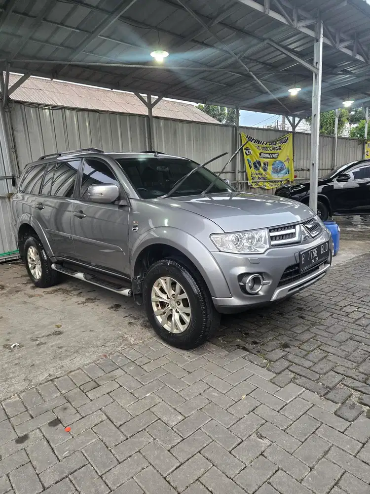 Mitsubishi Pajero Sport 2015 Sunroof