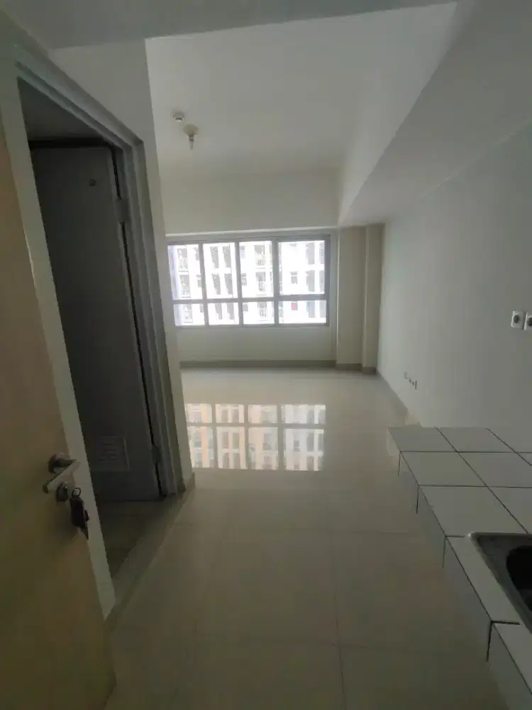 Jual Cepat Apartemen Springlake View Summarecon Bekasi
Tower Elodia