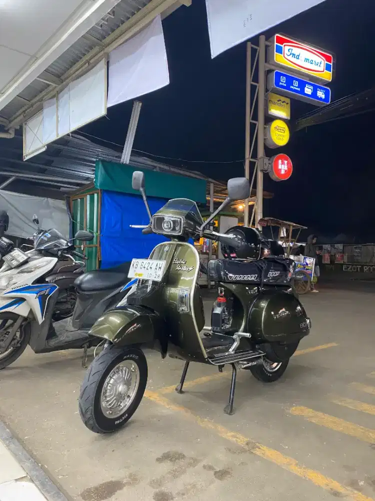 Vespa Excel Tahun 2000